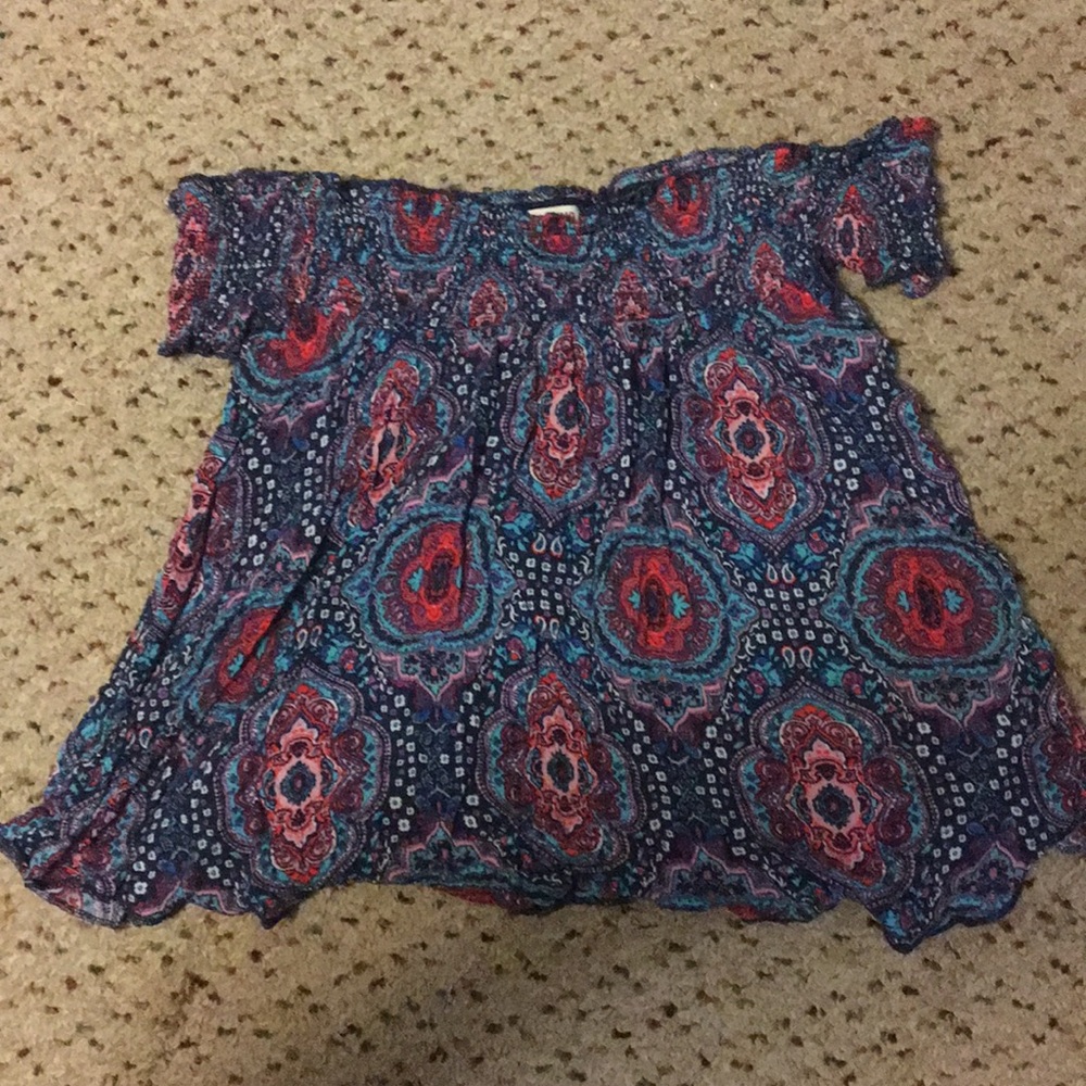 Off the shoulder patterned shirt